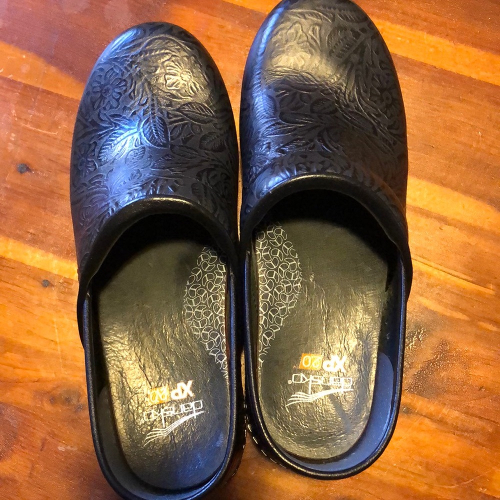 Dansko XP 2.0 Black Floral Tooled Clogs Clearance- moving must sell.